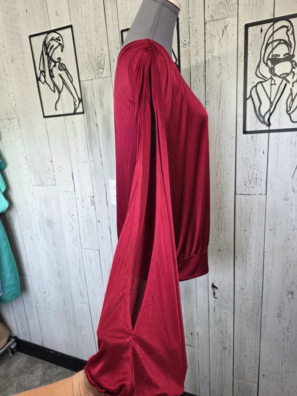 Moda International Raspberry One Shoulder Split Sleeve Top Size Large - Picture 3 of 9